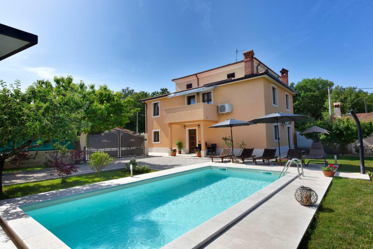 Villa Aromatica Vižinada Kültér fotó