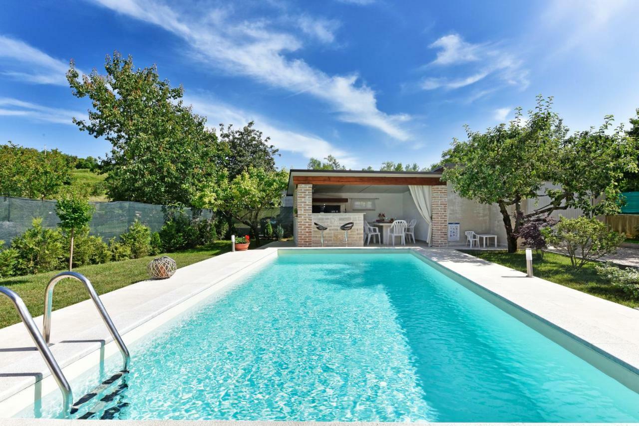 Villa Aromatica Vižinada Kültér fotó
